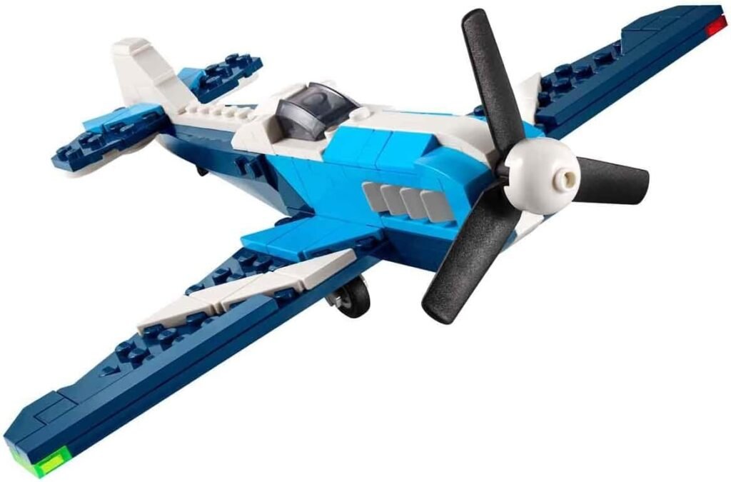 LEGO Creator 3-en-1 Aéronef assemblé en mode avion de course.