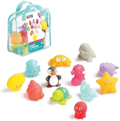 LUDI - 12 Animaux Marins en Plastique pour Jouer dans Le Bain. Dès 6 Mois. Animaux arroseurs rigolos. Sac de Rangement Inclus. Jouet à emmener à la Plage - Aspergeurs 12 Mers - réf. 2174